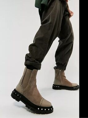 Free people tate studded chelsea boots mens 9